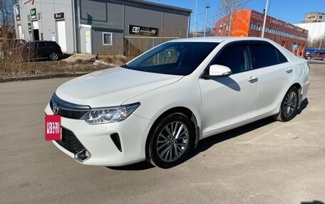 Toyota Camry, 2016 год, 1 790 000 рублей, 3 фотография