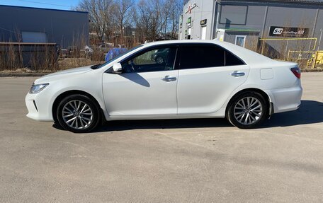 Toyota Camry, 2016 год, 1 790 000 рублей, 4 фотография