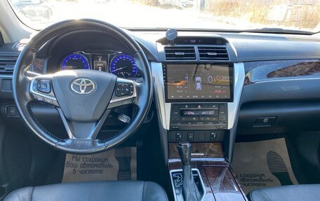 Toyota Camry, 2016 год, 1 790 000 рублей, 10 фотография