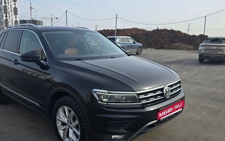 Volkswagen Tiguan II, 2018 год, 2 950 000 рублей, 4 фотография