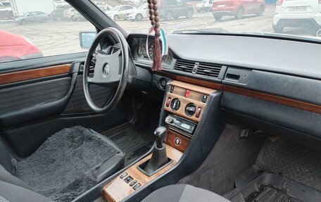 Mercedes-Benz W124, 1991 год, 390 000 рублей, 32 фотография