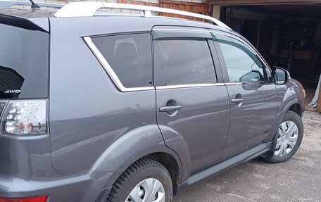 Mitsubishi Outlander III рестайлинг 3, 2010 год, 1 200 000 рублей, 13 фотография