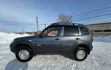 Chevrolet Niva I рестайлинг, 2011 год, 545 000 рублей, 3 фотография