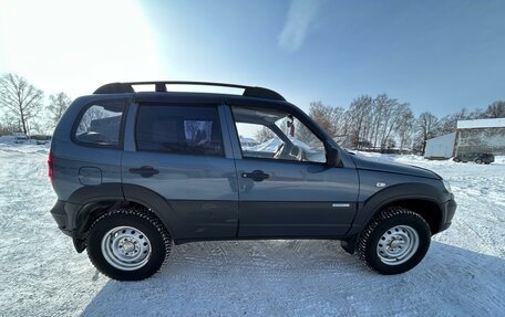 Chevrolet Niva I рестайлинг, 2011 год, 545 000 рублей, 7 фотография