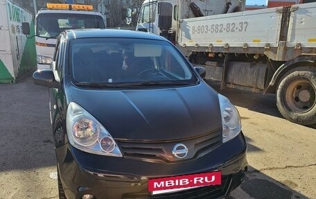 Nissan Note II рестайлинг, 2011 год, 830 000 рублей, 2 фотография