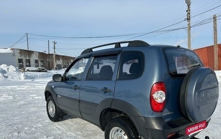 Chevrolet Niva I рестайлинг, 2011 год, 545 000 рублей, 4 фотография