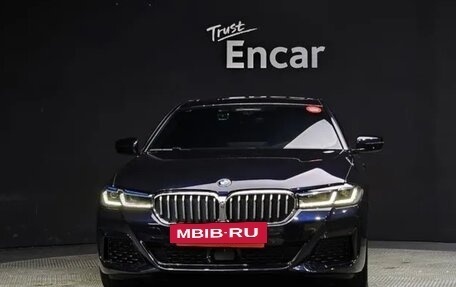 BMW 5 серия, 2021 год, 3 550 000 рублей, 2 фотография