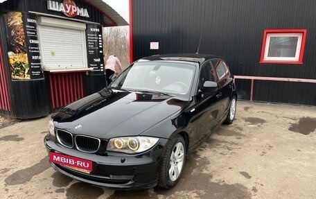 BMW 1 серия, 2011 год, 1 000 000 рублей, 2 фотография