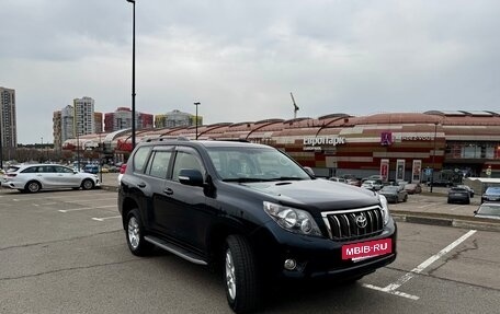 Toyota Land Cruiser Prado 150 рестайлинг 2, 2010 год, 3 000 000 рублей, 2 фотография