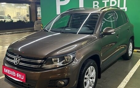 Volkswagen Tiguan I, 2016 год, 2 000 000 рублей, 3 фотография