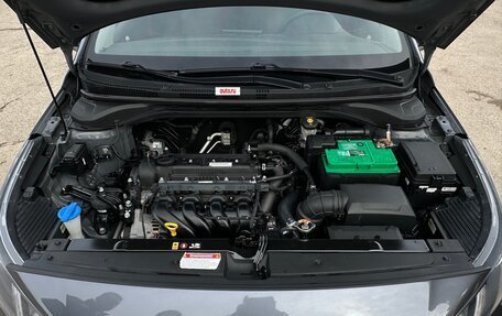 Hyundai Solaris II рестайлинг, 2021 год, 1 450 000 рублей, 2 фотография