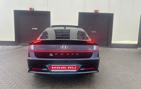 Hyundai Sonata VIII, 2022 год, 2 500 000 рублей, 5 фотография