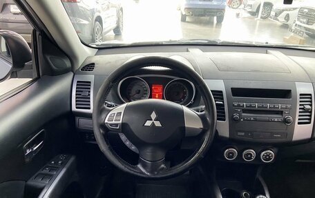 Mitsubishi Outlander III рестайлинг 3, 2008 год, 1 160 000 рублей, 10 фотография