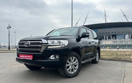 Toyota Land Cruiser 200, 2016 год, 6 950 000 рублей, 1 фотография