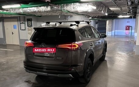 Toyota RAV4, 2018 год, 2 850 000 рублей, 16 фотография