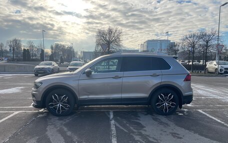 Volkswagen Tiguan II, 2017 год, 2 700 000 рублей, 13 фотография