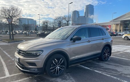 Volkswagen Tiguan II, 2017 год, 2 700 000 рублей, 6 фотография