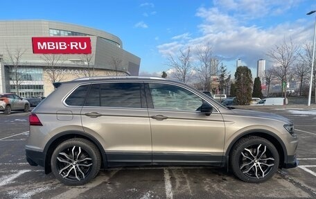 Volkswagen Tiguan II, 2017 год, 2 700 000 рублей, 11 фотография