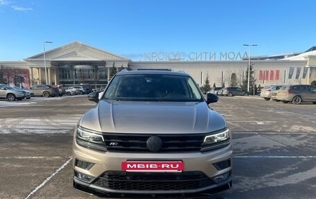 Volkswagen Tiguan II, 2017 год, 2 700 000 рублей, 2 фотография