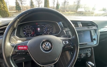 Volkswagen Tiguan II, 2017 год, 2 700 000 рублей, 35 фотография