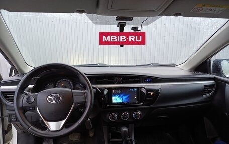 Toyota Corolla, 2013 год, 1 260 000 рублей, 8 фотография