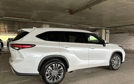 Toyota Highlander, 2025 год, 5 810 000 рублей, 19 фотография