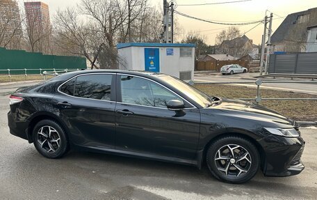 Toyota Camry, 2018 год, 1 950 000 рублей, 4 фотография