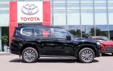 Toyota Land Cruiser, 2024 год, 17 490 000 рублей, 25 фотография