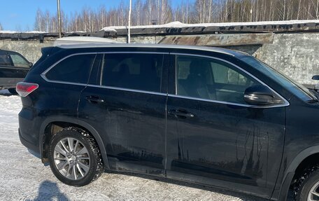 Toyota Highlander III, 2015 год, 3 000 000 рублей, 3 фотография