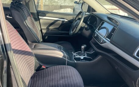 Toyota Highlander III, 2015 год, 3 000 000 рублей, 22 фотография