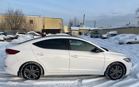 Hyundai Elantra VI рестайлинг, 2018 год, 1 750 000 рублей, 5 фотография