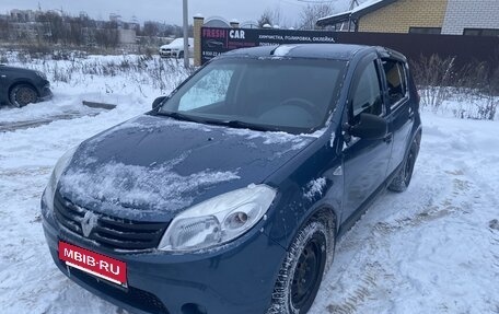 Renault Sandero I, 2013 год, 580 000 рублей, 2 фотография