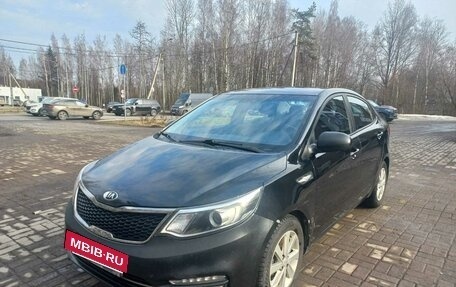 KIA Rio III рестайлинг, 2017 год, 1 000 000 рублей, 4 фотография