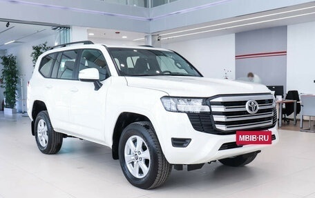Toyota Land Cruiser, 2024 год, 17 490 000 рублей, 3 фотография