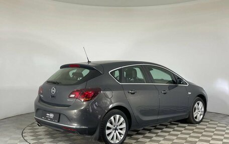 Opel Astra J, 2014 год, 1 070 000 рублей, 5 фотография