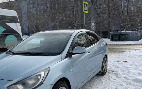 Hyundai Solaris II рестайлинг, 2011 год, 779 000 рублей, 2 фотография