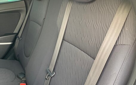 Hyundai Solaris II рестайлинг, 2011 год, 779 000 рублей, 27 фотография