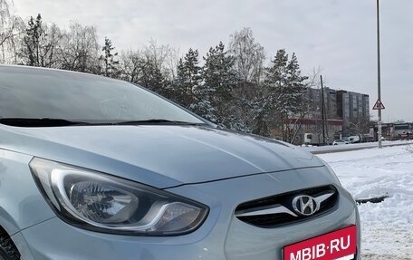 Hyundai Solaris II рестайлинг, 2011 год, 779 000 рублей, 10 фотография