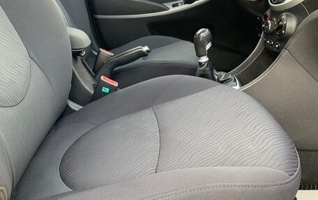 Hyundai Solaris II рестайлинг, 2011 год, 779 000 рублей, 30 фотография
