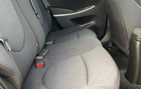 Hyundai Solaris II рестайлинг, 2011 год, 779 000 рублей, 33 фотография