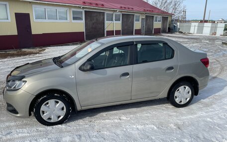 Renault Logan II, 2016 год, 590 000 рублей, 2 фотография