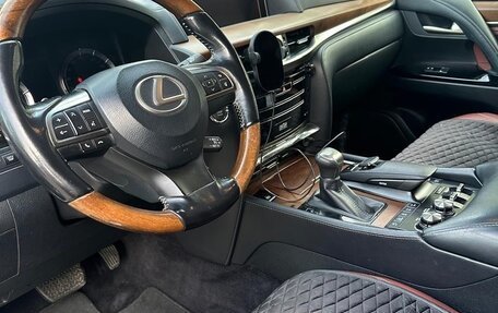 Lexus LX III, 2017 год, 7 900 000 рублей, 8 фотография