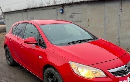 Opel Astra J, 2012 год, 700 000 рублей, 2 фотография