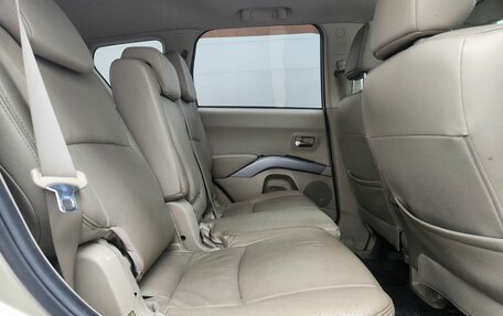 Mitsubishi Outlander III рестайлинг 3, 2008 год, 1 025 000 рублей, 14 фотография