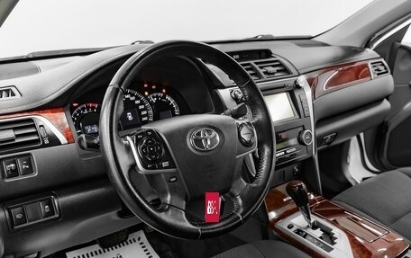 Toyota Camry, 2014 год, 1 655 000 рублей, 8 фотография