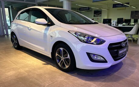 Hyundai i30 II рестайлинг, 2015 год, 1 349 000 рублей, 3 фотография