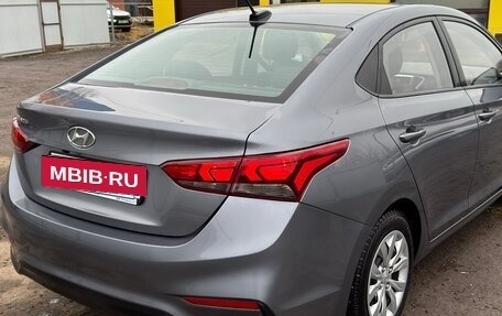 Hyundai Solaris II рестайлинг, 2019 год, 1 300 000 рублей, 4 фотография