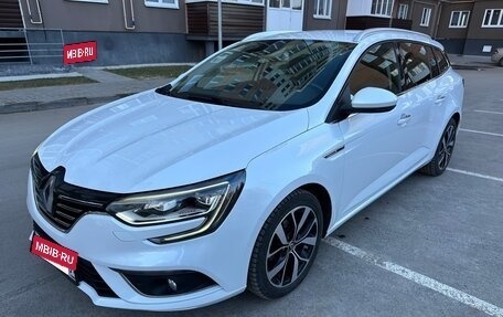 Renault Megane IV, 2019 год, 2 200 000 рублей, 26 фотография