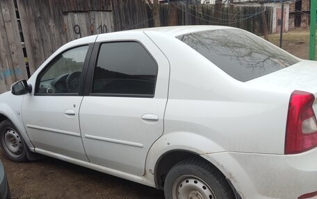 Renault Logan I, 2013 год, 400 000 рублей, 4 фотография