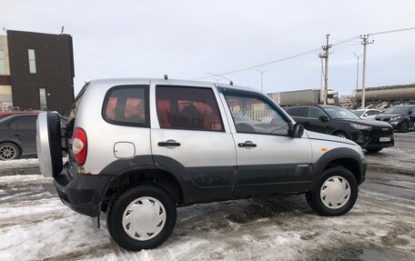 Chevrolet Niva I рестайлинг, 2010 год, 600 000 рублей, 2 фотография